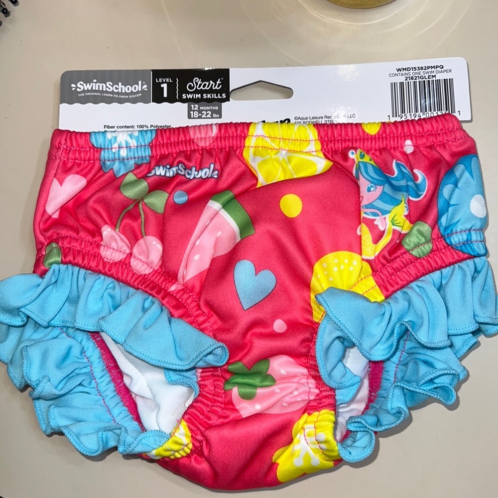 SwimSchool Reusable Girls Swim Diaper Level 1 BNWT